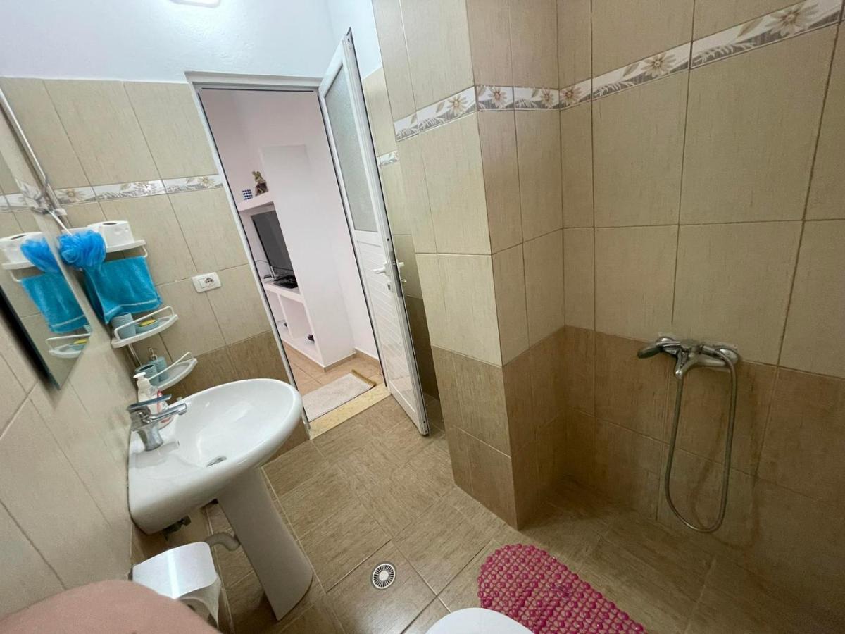 Ferienwohnung Kristo Apartament, Sarandë Exterior foto